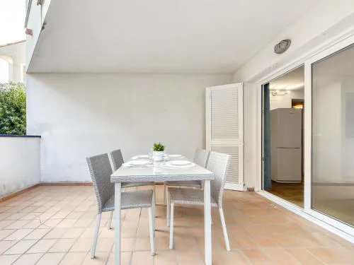 Apartment Platja de Roses-11 by Interhome