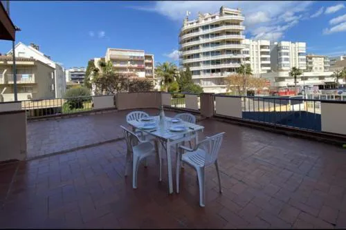 Apartment with large terrace, in Santa Margarita