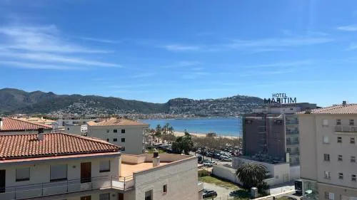 Bonito duplex vista mar AV-72