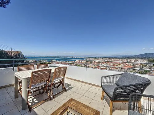 Bonrepos - MAGNIFIQUE APPARTEMENT VUE MER