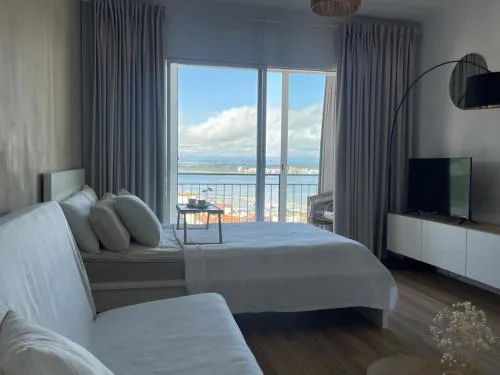 Cozy studio apartment with sea and mountains view