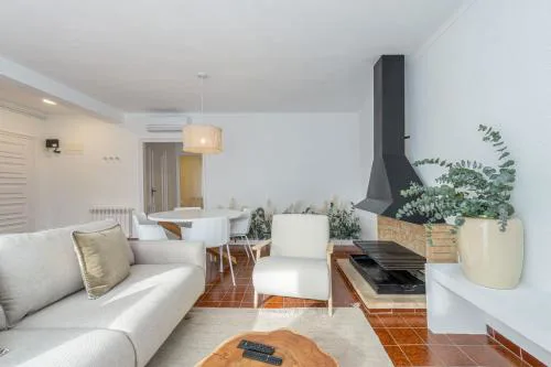 Milenial Immo Llotja Apartamento a 100 mts de la playa de Roses