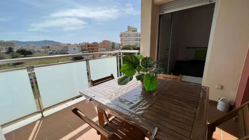 Piso acogedor con piscina en Roses AV-21