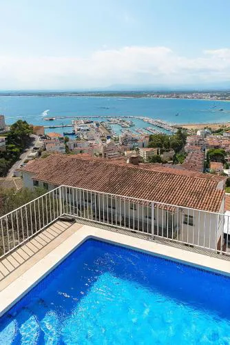 WELCS VILLA 280 EMP con piscina, vistas al mar y parking