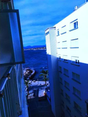 Apartamento en primera línea de playa. Salou