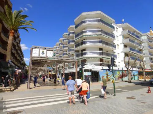 Apartamentos Bahia Dorada y Iris