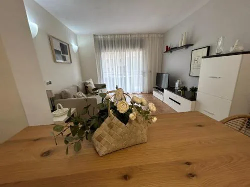 Apartamentos LOS TULIPANES