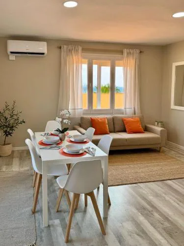 APARTBEACH ATICO SALOU y VISTAS CLUB NAUTICO
