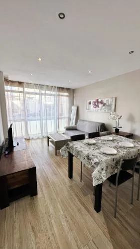 Apartsalou Tati