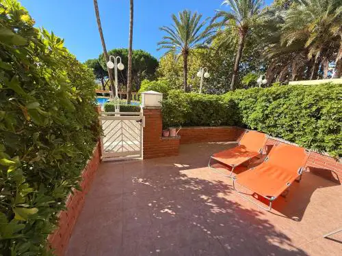 Apt terraza soleada y piscina a 2 min de la playa REFORMADO