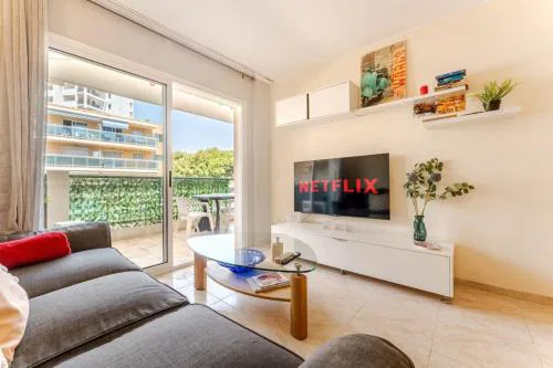 Charming apartment with pool and 2 bedrooms