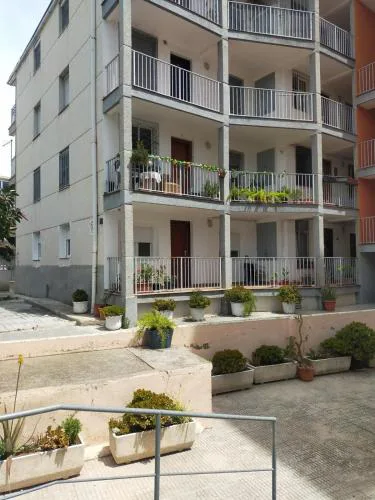 Family-Friendly 3BR Apartment in Salou Central, Near Beach
