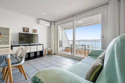 Hauzify I Apartament Girasol