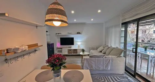 Moderno apartamento a 100m de la playa Llevant