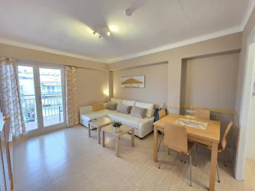Two rooms 5 minutes from the beach