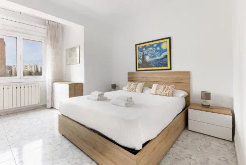 Besos · Bright apartment close to congress & port