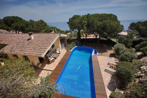 Villa de lujo de 4 dormitorios, piscina y barbacoa