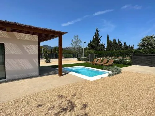Magnífica casa con piscina