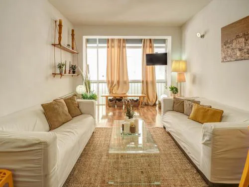 Espalter White by Hello Homes Sitges