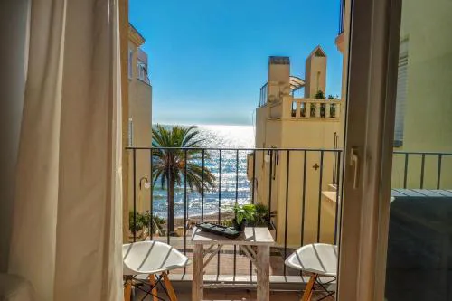 La Marina Sea Front by Hello Homes Sitges