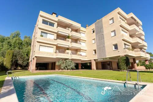 Modern Apartment Lily close to beach with Com Pool and AC