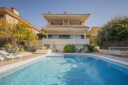 Villa Sitges Cambera 10 minutos de Playa andando Muy Comoda Area Tranquila