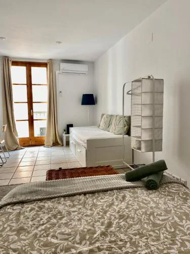 Acogedor apartamento con vistas a plaza Fórum.