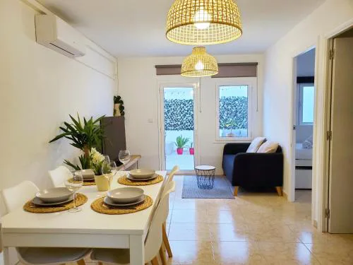 Apartamento céntrico con patio privado