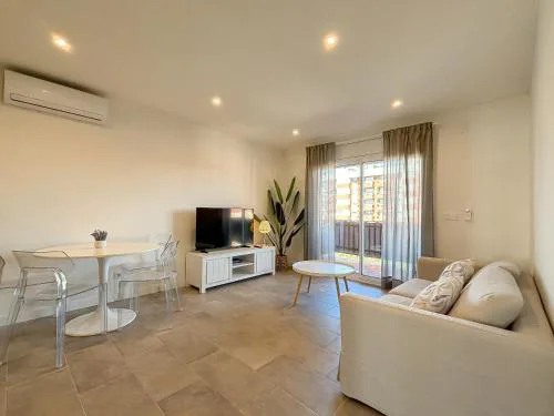 Clauhomes Suite Center