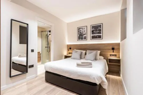 Petit Luxe Mutua