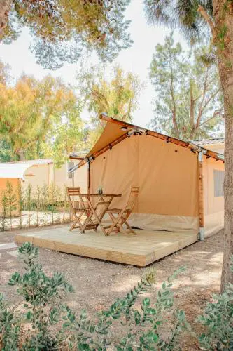 Camping Miramar Playa - cama doble