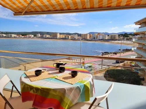 Apartamento cómodo a 50m de la playa - HISP-236-140