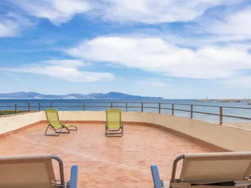 Apartamento frente a la playa con gran terraza y aparcamiento privado - ES-325-2