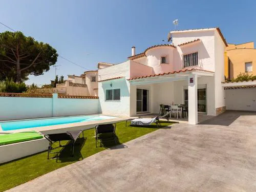 Casa acogedora en L'Escala: Piscina privada y Wi-Fi incl. - ES-325-10