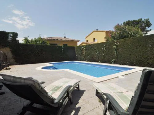 Casa BIG BEAR con Piscina Privada y Wifi en Torroella de Montgrí, Zona Tranquila - HISP-7-29