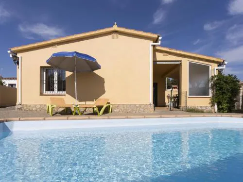 Casa con piscina privada, 300m playa, L'Escala - ES-325-17