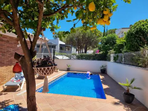 Casa de 4 dormitorios con piscina privada cerca de las playas de l'Escala - HISP-236-53
