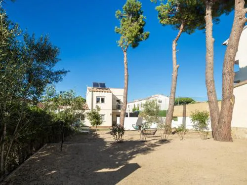 Casa en L'Escala con piscina privada y aparcamiento cerca de la playa - ES-325-11