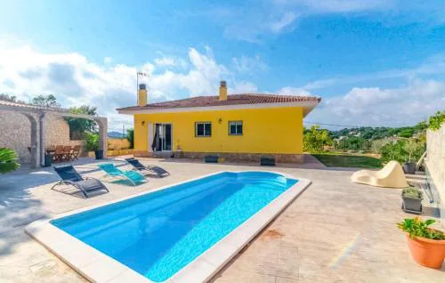 4 Bedroom Stunning Home In Vidreres