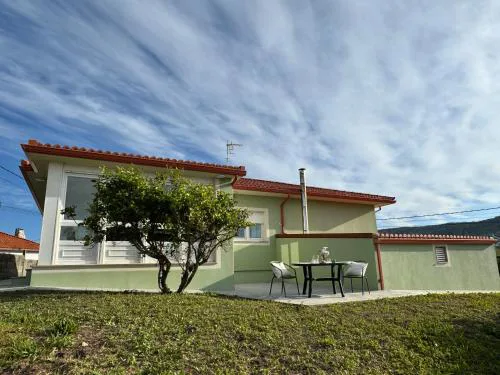 Casa Frutales - Landhaus mit Obst- und Blumengarten nahe Strand bei Finisterre