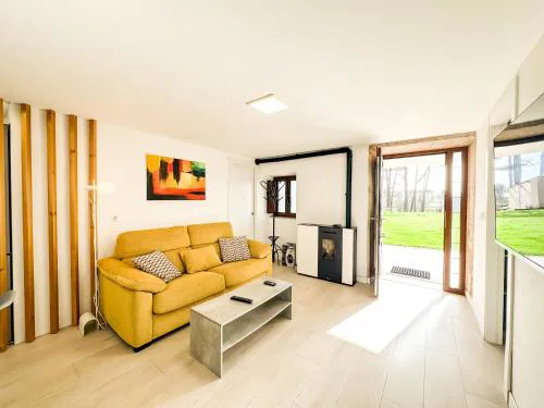 Casa La Finca by ALÔGA - Planta Baja con jardín