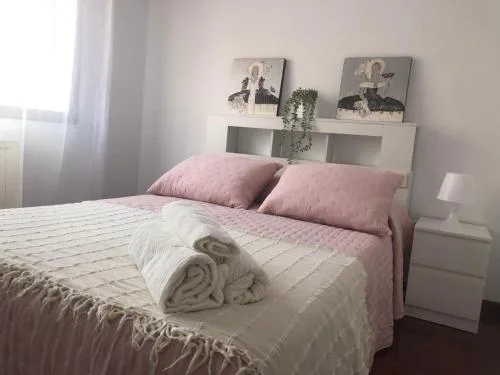 Apartamento Xacobe Grove, 120 metros totalmente equipado, luminoso, céntrico y con plaza de garaje