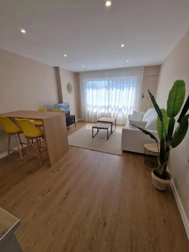 Apartamentos Turísticos MENCÍA