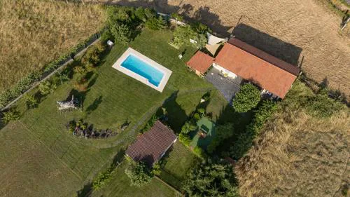Casa Barxelo con piscina en Monforte de Lemos