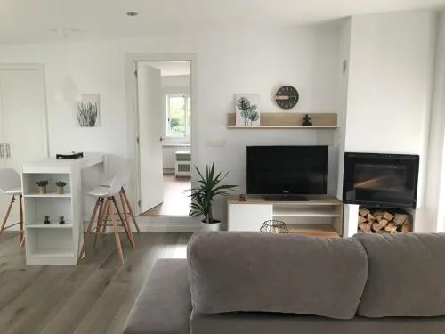Casa vanguardista en el campo cerca de Santiago