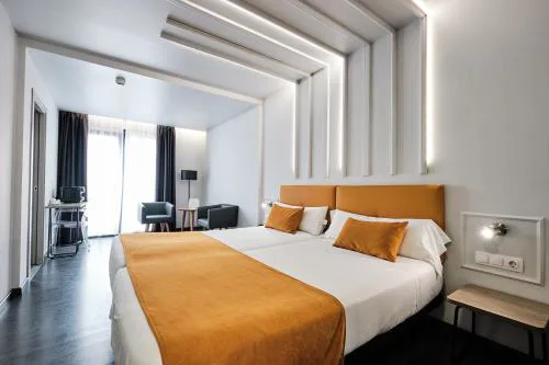 Hotel Lux Santiago