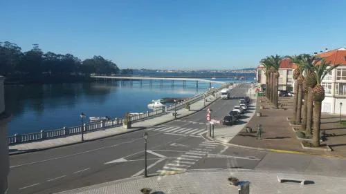 Apartamento en el paseo marítimo de Vilanova de Arousa a pie de playa