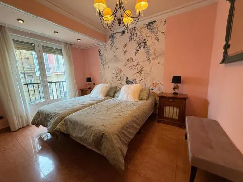 Haro Plaza Glam Tourist Home