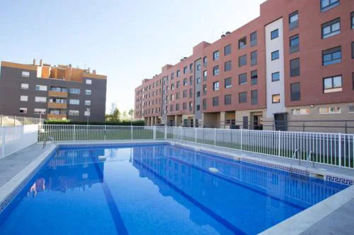 Apartamento Italia piscina aire acondicionado terraza y vistas montaña ideal para mascotas