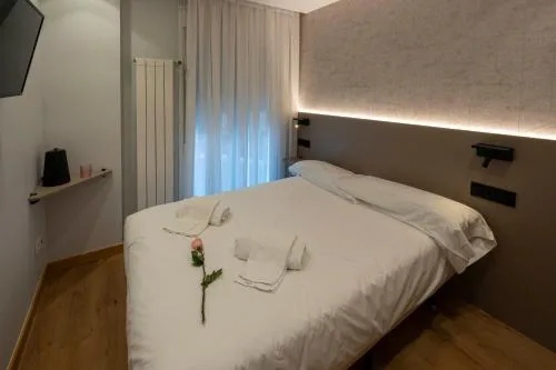 EightRooms La Rioja Pension
